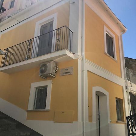 Il Casalino Apartment Pizzo  Eksteriør billede